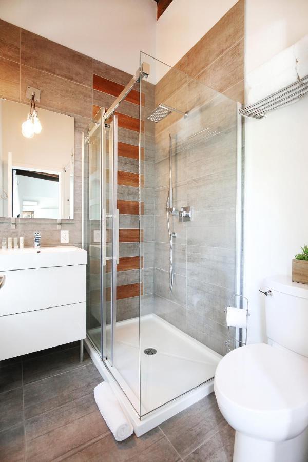 Leqube Apartments Montreal Room photo